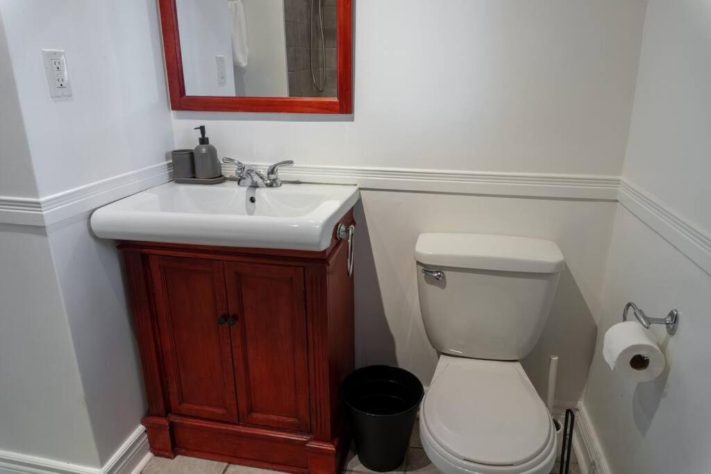 Bright And Spacious 2 Bedroom Home! * Gatineau